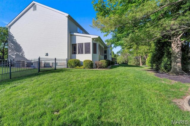 414 Isabella Manor Court, Chesterfield, MO 63017
