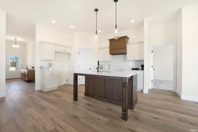 4725 Silverstone Passage, Fort Wayne, IN 46818