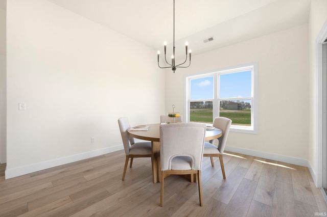 4725 Silverstone Passage, Fort Wayne, IN 46818