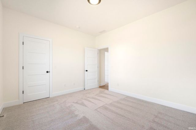 4725 Silverstone Passage, Fort Wayne, IN 46818