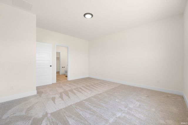 4725 Silverstone Passage, Fort Wayne, IN 46818