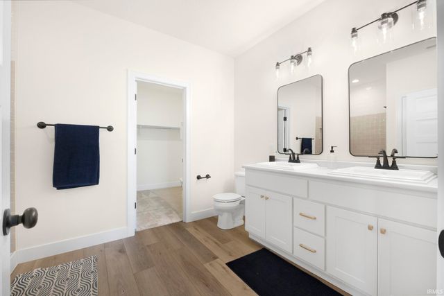 4725 Silverstone Passage, Fort Wayne, IN 46818