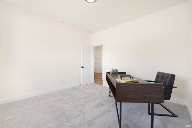 4725 Silverstone Passage, Fort Wayne, IN 46818