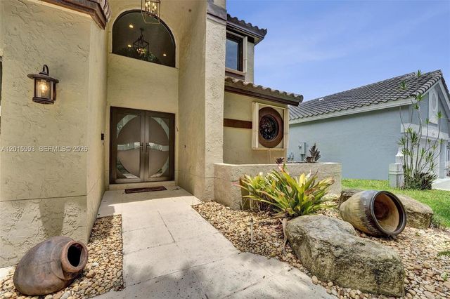 10403 Santiago St, Cooper City, FL 33026