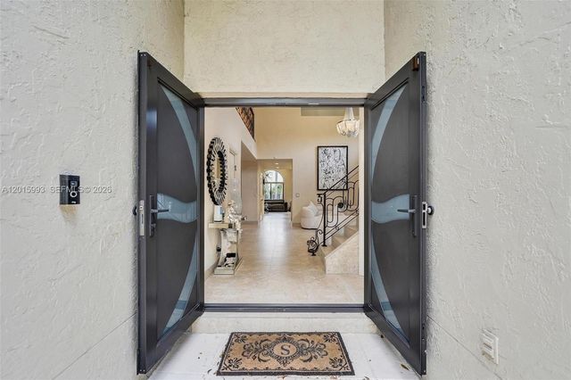 10403 Santiago St, Cooper City, FL 33026