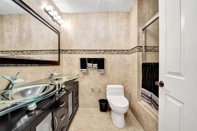 10403 Santiago St, Cooper City, FL 33026