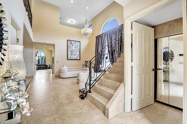 10403 Santiago St, Cooper City, FL 33026