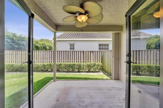 10403 Santiago St, Cooper City, FL 33026