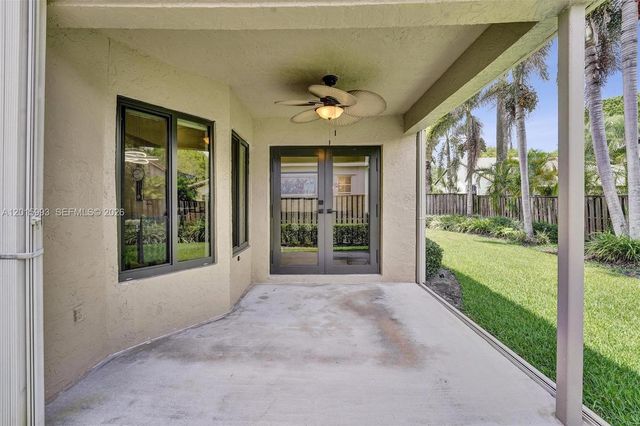 10403 Santiago St, Cooper City, FL 33026