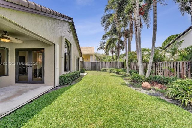 10403 Santiago St, Cooper City, FL 33026