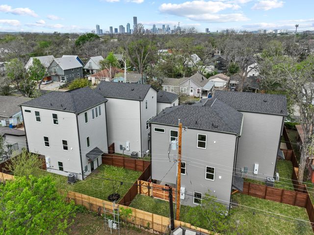 909 Calle Limon 3, Austin, TX 78702