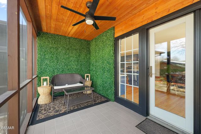 4020 Hitching Post Road, Pigeon Forge, TN 37863