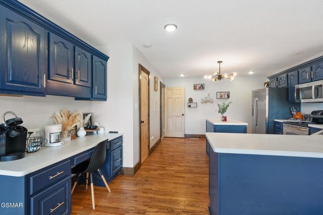 4020 Hitching Post Road, Pigeon Forge, TN 37863