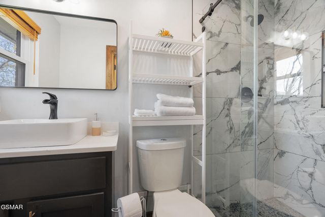 4020 Hitching Post Road, Pigeon Forge, TN 37863