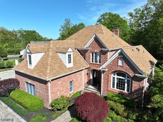 15 Hemlock Ave, Frankford Twp., NJ 07826
