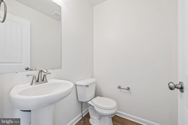 902 SETTING SUN LN, Chambersburg, PA 17201