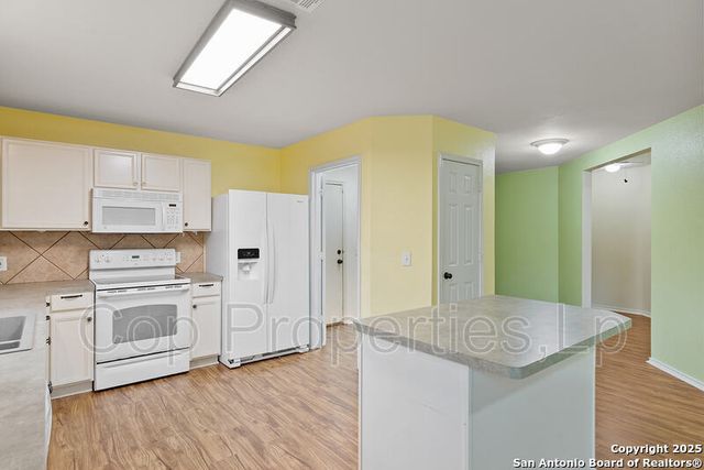 5132 Columbia, San Antonio, TX 78108