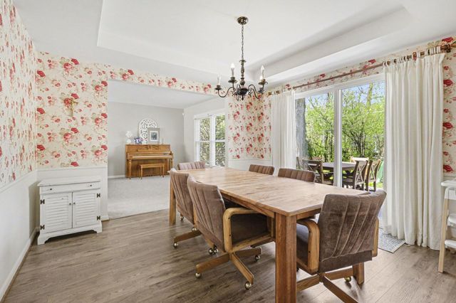 32318 Bonnet Hill Road, Farmington Hills, MI 48334
