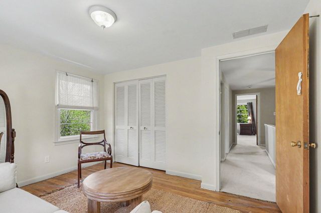 32318 Bonnet Hill Road, Farmington Hills, MI 48334