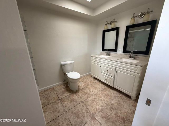 1621 S Bristol Avenue, Tucson, AZ 85713