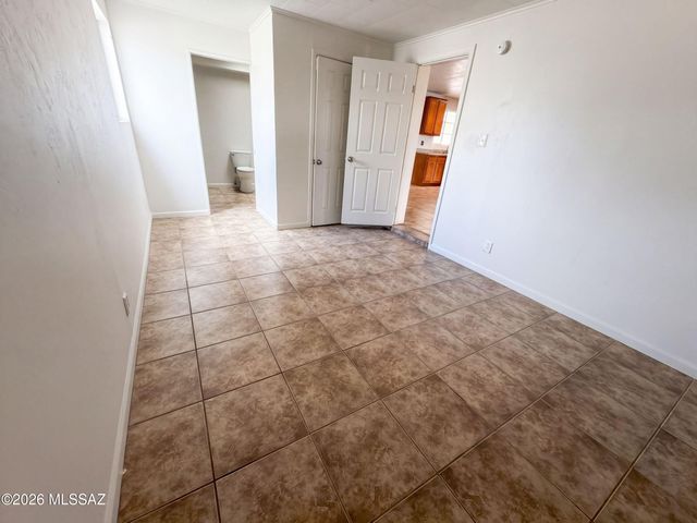 1621 S Bristol Avenue, Tucson, AZ 85713
