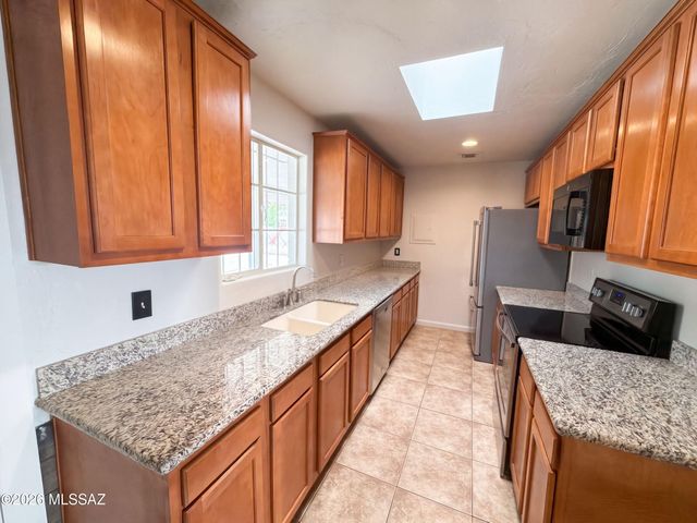 1621 S Bristol Avenue, Tucson, AZ 85713