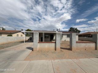 1621 S Bristol Avenue, Tucson, AZ 85713