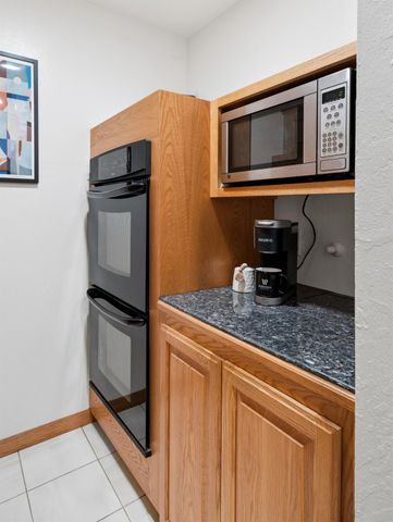 5049 Corvair St, North Highlands, CA 95660