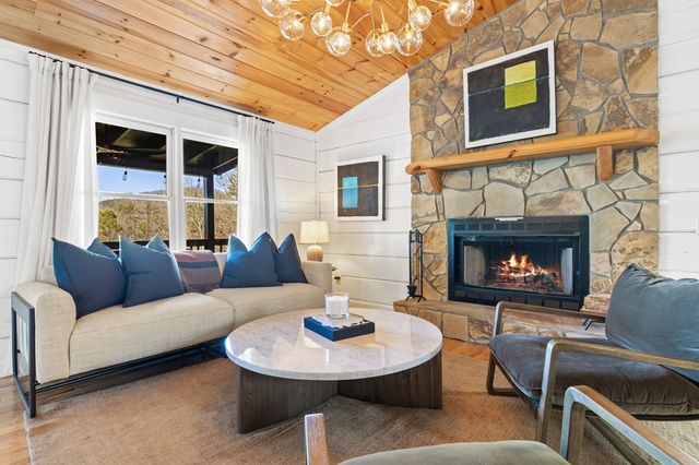 118 Lakota Lane, Mineral Bluff, GA 30559