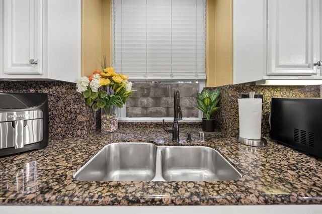 1819 Fabled Waters Dr, Spring Valley, CA 91977