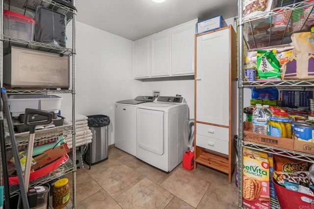 1819 Fabled Waters Dr, Spring Valley, CA 91977