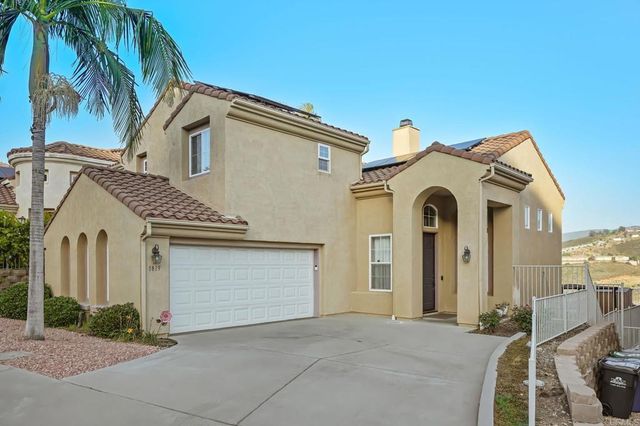 1819 Fabled Waters Dr, Spring Valley, CA 91977