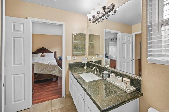 1819 Fabled Waters Dr, Spring Valley, CA 91977