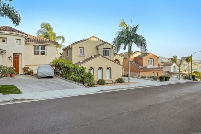 1819 Fabled Waters Dr, Spring Valley, CA 91977