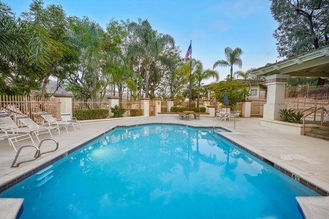 1819 Fabled Waters Dr, Spring Valley, CA 91977