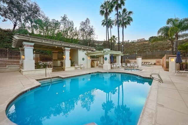 1819 Fabled Waters Dr, Spring Valley, CA 91977