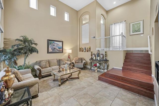 1819 Fabled Waters Dr, Spring Valley, CA 91977