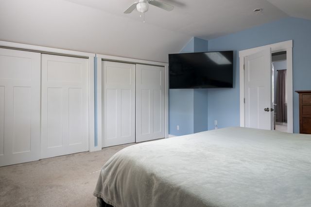 18 Elmwood St, Wareham, MA 02571