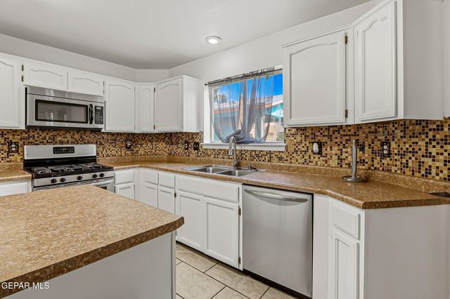 14148 PATRIOT POINT Drive, El Paso, TX 79938