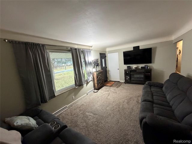 6644 Dorwood Road, Bridgeport Charter Township, MI 48601