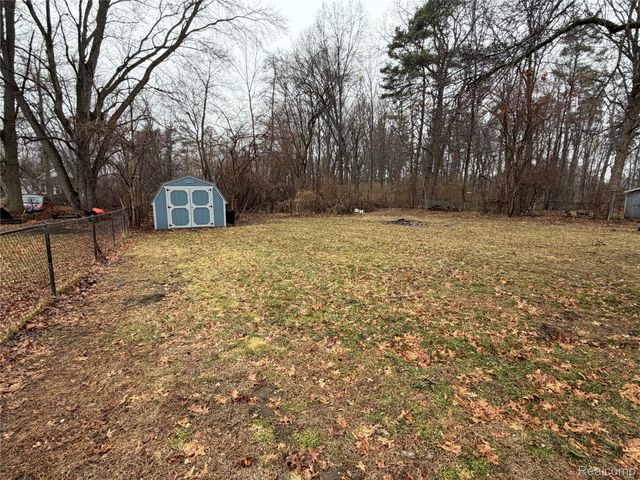 6644 Dorwood Road, Bridgeport Charter Township, MI 48601