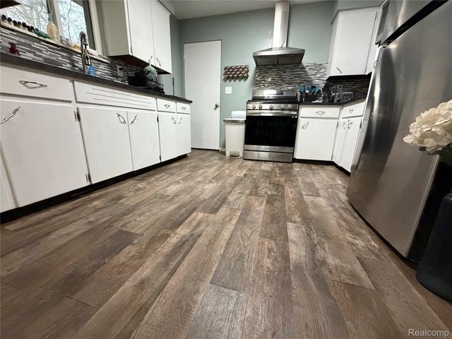 6644 Dorwood Road, Bridgeport Charter Township, MI 48601