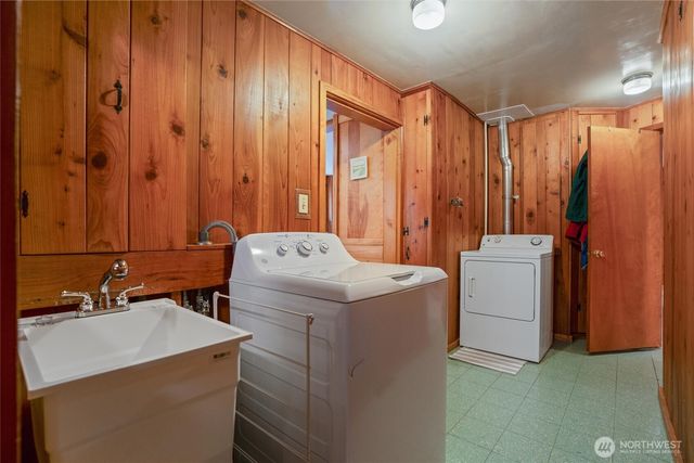 3649 Long Lake Road SE, Port Orchard, WA 98366