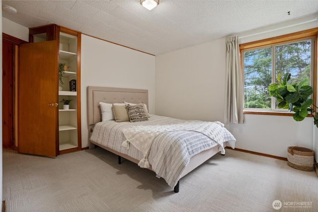 3649 Long Lake Road SE, Port Orchard, WA 98366