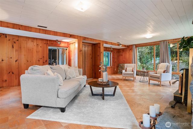 3649 Long Lake Road SE, Port Orchard, WA 98366