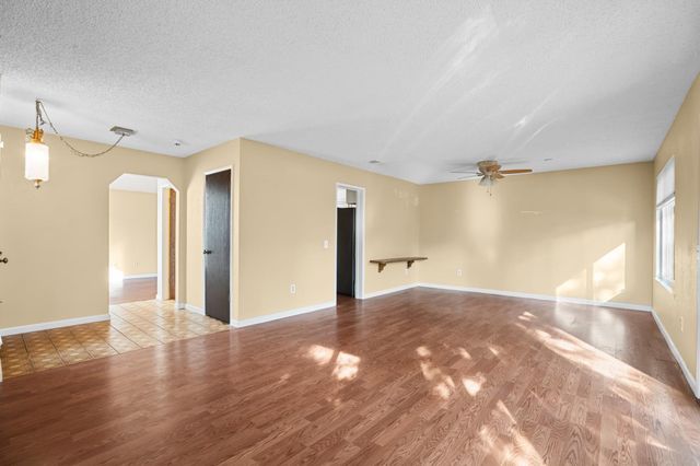 6820 Susanna Ct, Citrus Heights, CA 95621