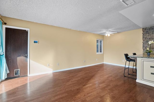 6820 Susanna Ct, Citrus Heights, CA 95621