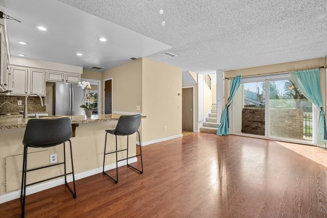 6820 Susanna Ct, Citrus Heights, CA 95621