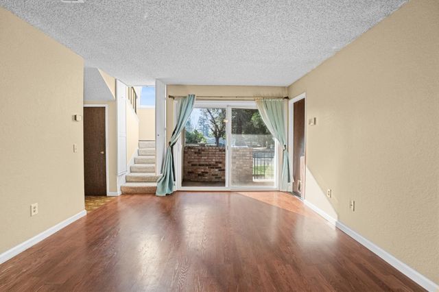 6820 Susanna Ct, Citrus Heights, CA 95621