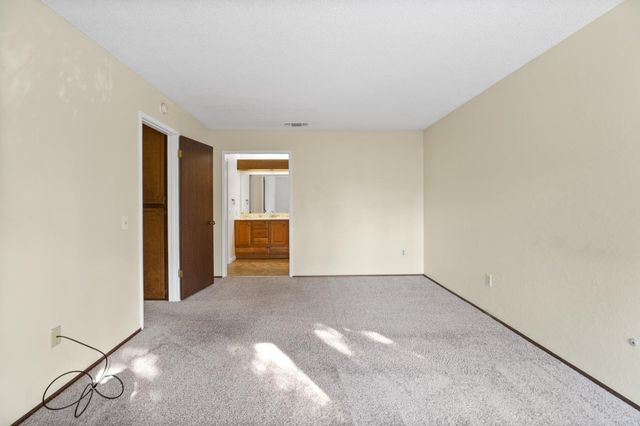 6820 Susanna Ct, Citrus Heights, CA 95621